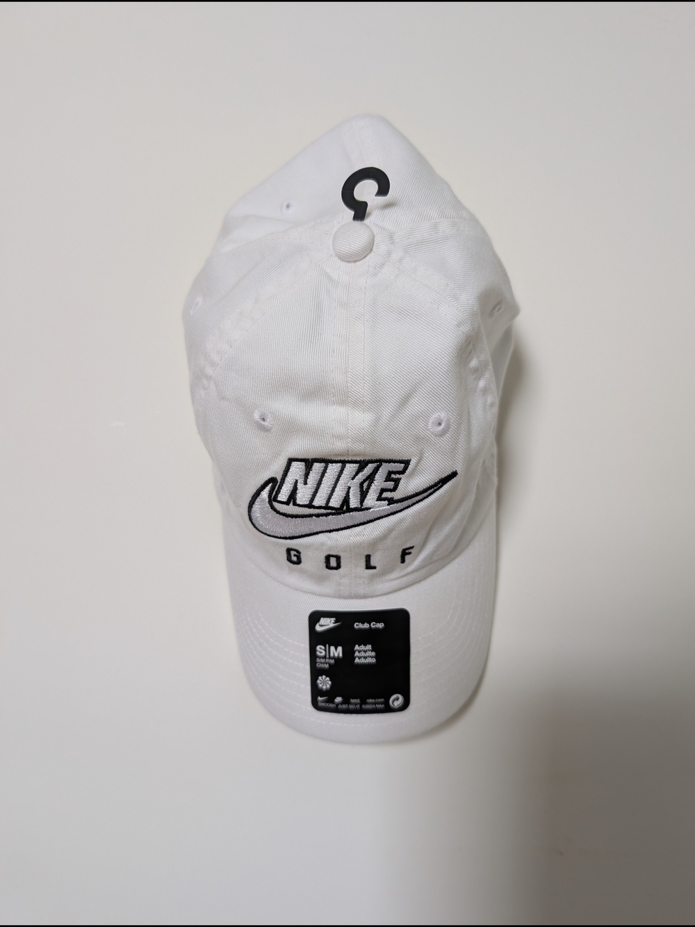 Nike White and Black Golf Cap